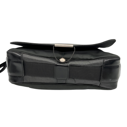 Louis Vuitton Black Taiga Viktor Mens Messenger Bag